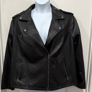 Levi's Women's Classic Black Faux Leather Jacket